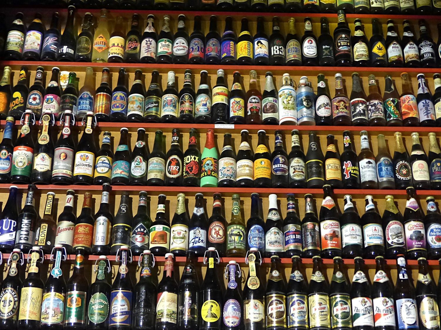 Home Brewing 101: Our Expert Takes You To Brew School